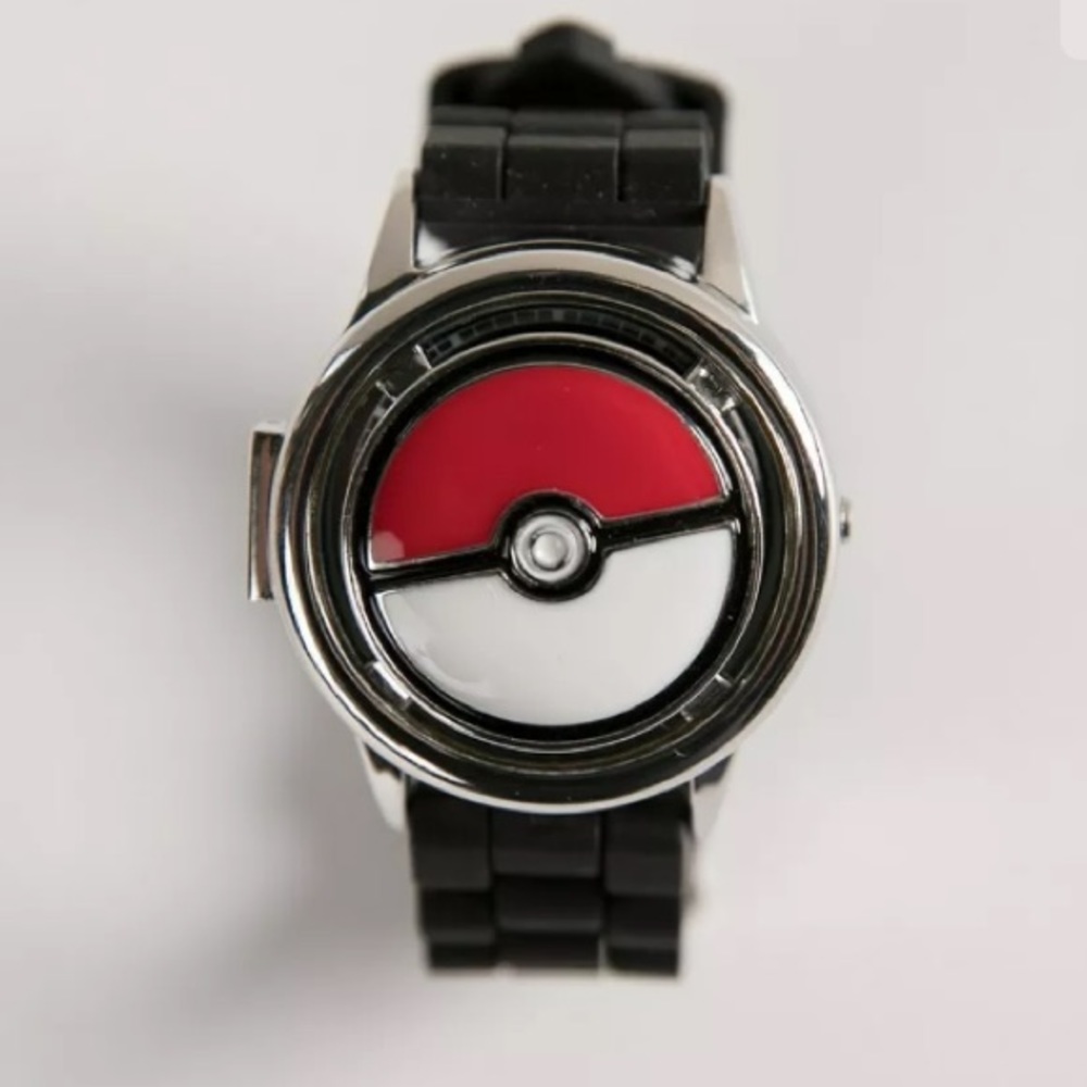 💥RARE💥 P🚫KÉMON spinning and open face watch